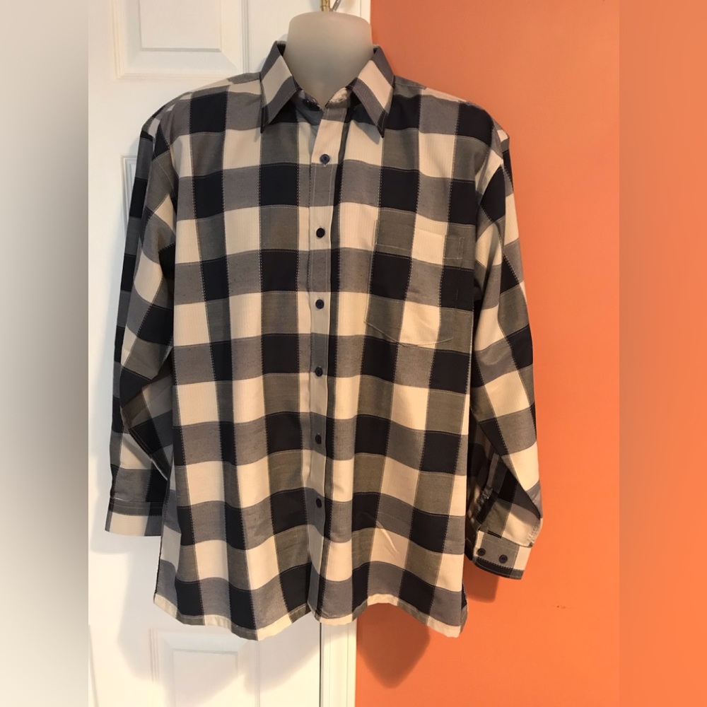 🌱🌱🌱NWOT Men’s Long Sleeves Shirt, Size L